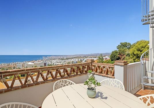 Apartment in El Higueron