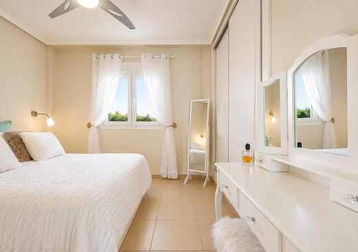 Apartment in Altaona Golf and Country Club
