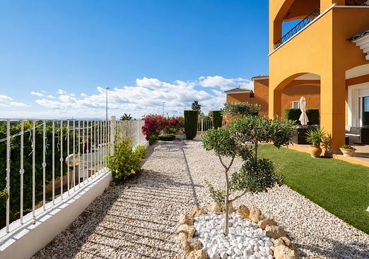 Apartment in Altaona Golf and Country Club