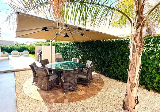 Villa in Los Montesinos