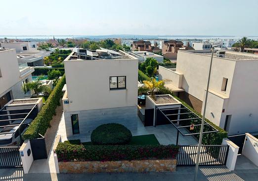Villa in Los Montesinos