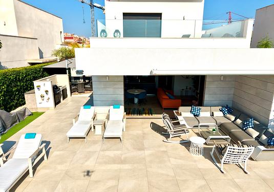 Villa in Los Montesinos
