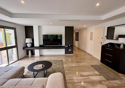 Apartment in Oliva