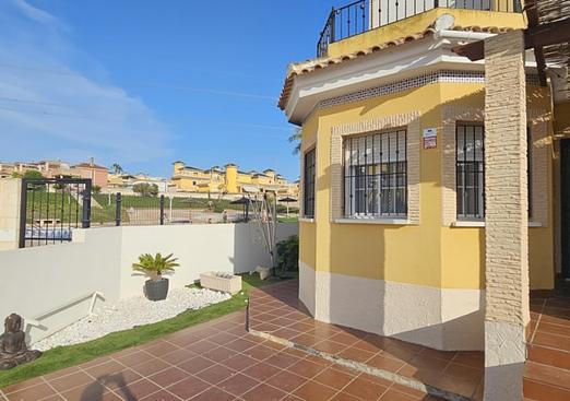Villa in Lo Crispin
