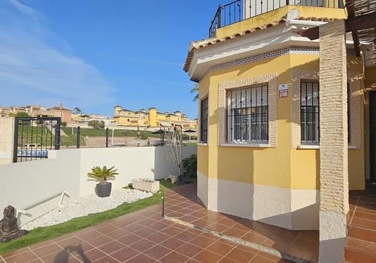 Villa in Lo Crispin