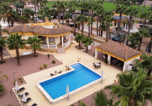 Villa in Catral