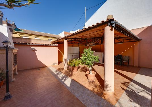 Villa in Benejuzar