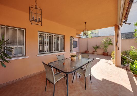 Villa in Benejuzar