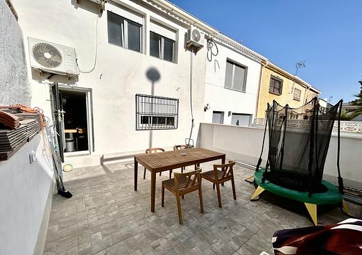 Town house in Los Balcones