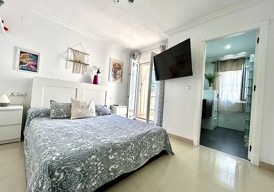 Town house in Heredades