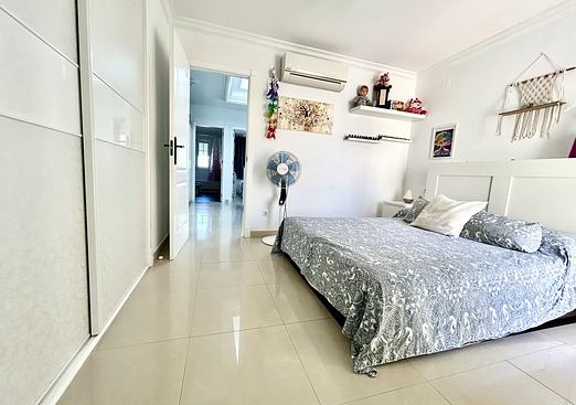 Town house in Heredades