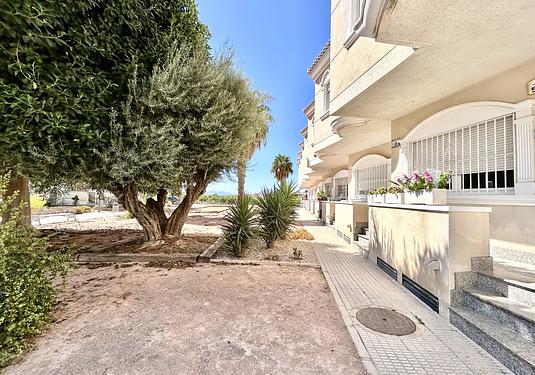 Town house in Heredades