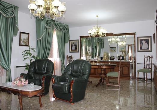 Villa in Fuente Vaqueros