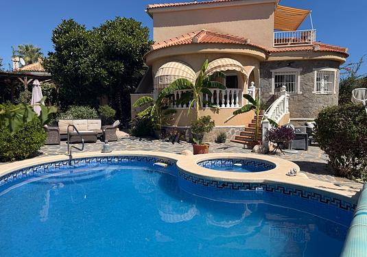 Villa in Rojales