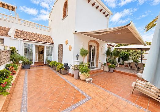 Villa in Orihuela Costa