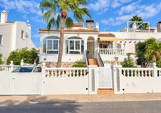 Villa in Orihuela Costa