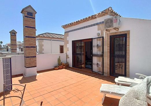 Villa in Algorfa