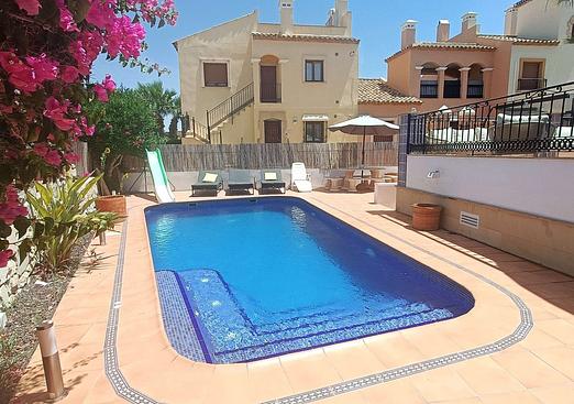 Villa in Algorfa