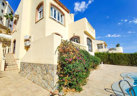 Villa in Villamartin