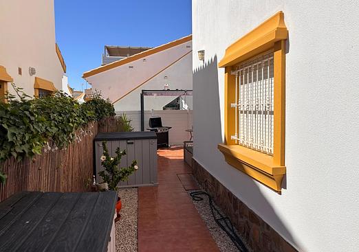 Villa in Guardamar del Segura