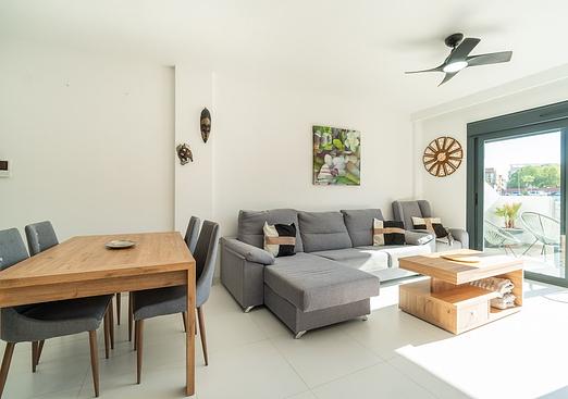 Apartment in San Miguel de Salinas