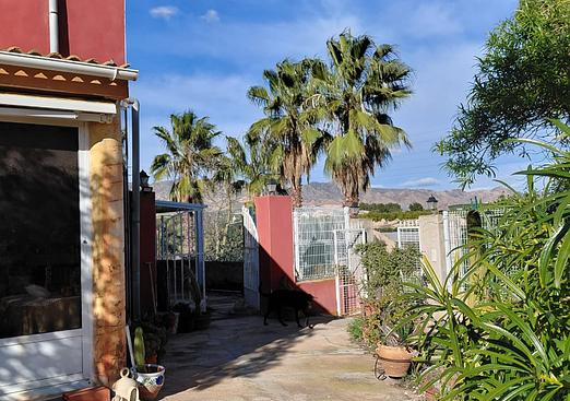 Country house in Orihuela