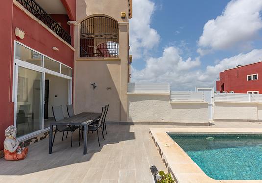 Apartment in Orihuela Costa