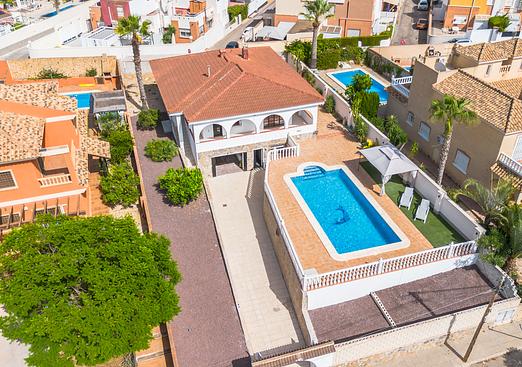 Villa in Los Balcones