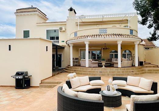 Villa in San Miguel de Salinas