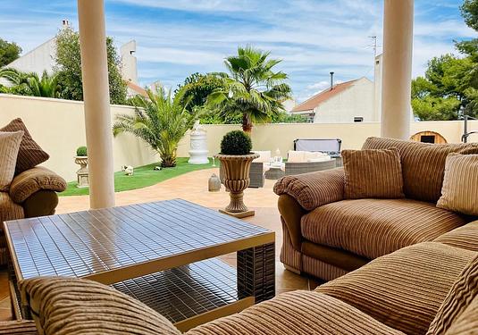 Villa in San Miguel de Salinas