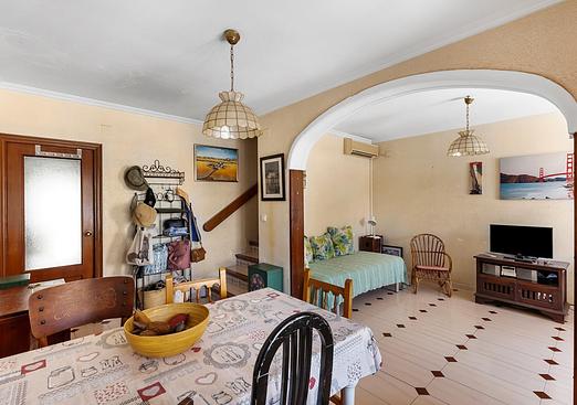 Town house in La Mata