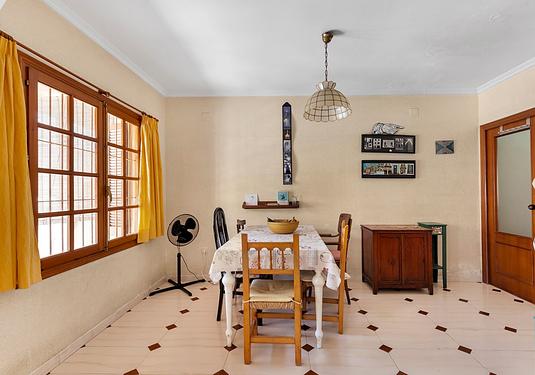 Town house in La Mata