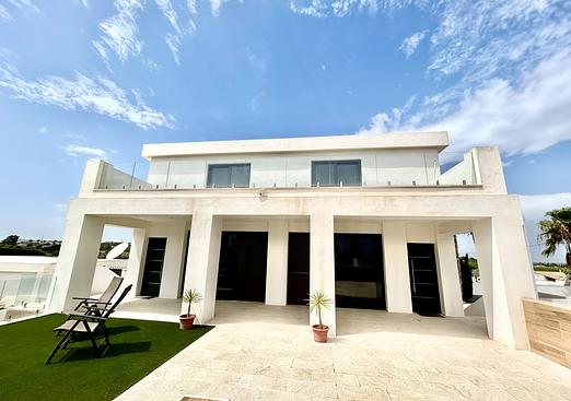 Villa in Los Montesinos