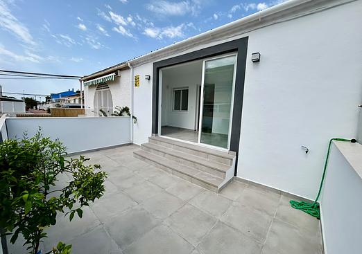 Town house in La Siesta