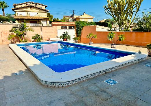 Villa in Orihuela
