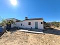 Country house in Yecla