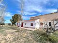 Country house in Yecla