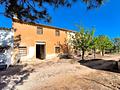 Country house in Yecla