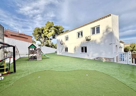 Villa in Villamartin