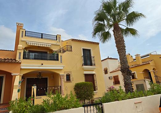 Apartment in Algorfa