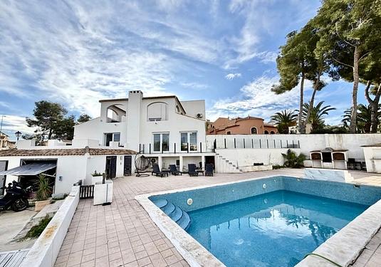 Villa in Villamartin