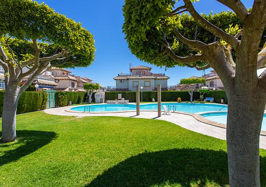 Apartment in Orihuela Costa