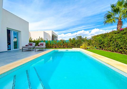 Villa in Algorfa