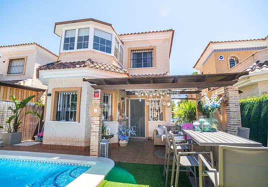 Villa in Guardamar del Segura
