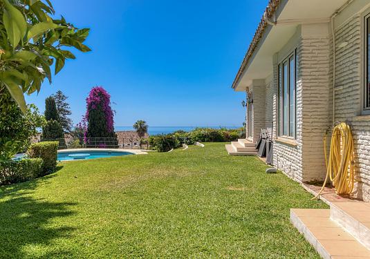 Villa in Benalmadena