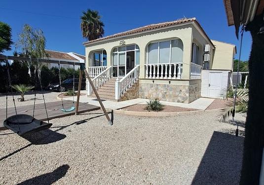 Villa in Dolores