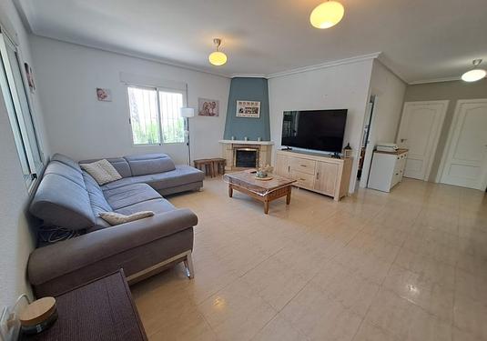 Villa in Dolores