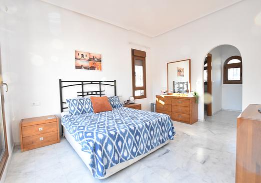 Villa in Algorfa