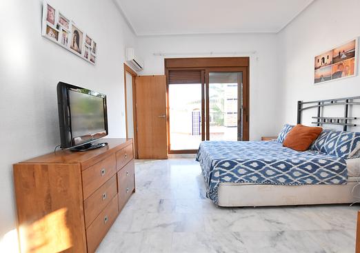 Villa in Algorfa
