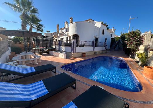Villa in Algorfa